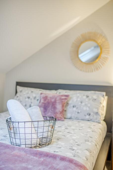 Charming Home, Beside The Serene Ormeau Park Vakantiehuis